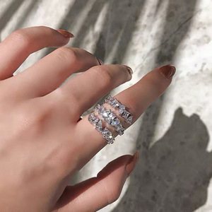 Anello con Design Geometrico a Goccia d'Acqua e Quadrato, Stile Elegante per Donne - Product Image 3