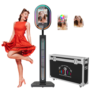 Photomaton compatible iPad avec écran tactile HD de 15,6 pouces, éclairage annulaire LED RVB à intensité variable et valise de transport pour fêtes et mariages - Product Image 1