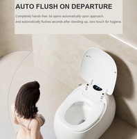WC intelligent électrique avec chasse d'eau automatique par capteur au pied, siphon en S et télécommande pour salle de bain principale