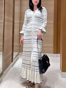 Elegant Striped Casual <strong>Dress</strong> Flared Long Sleeves <strong>Ruffle</strong> One Fits <strong>All</strong> Maxi Natural Waist Breathable for Spring Autumn Winter - Product Image 4