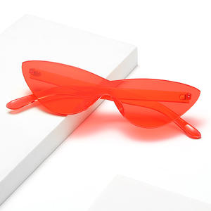 Occhiali da sole da donna personalizzati in fabbrica Design all'avanguardia leggero e confortevole con lenti UV400 per feste - Product Image 2