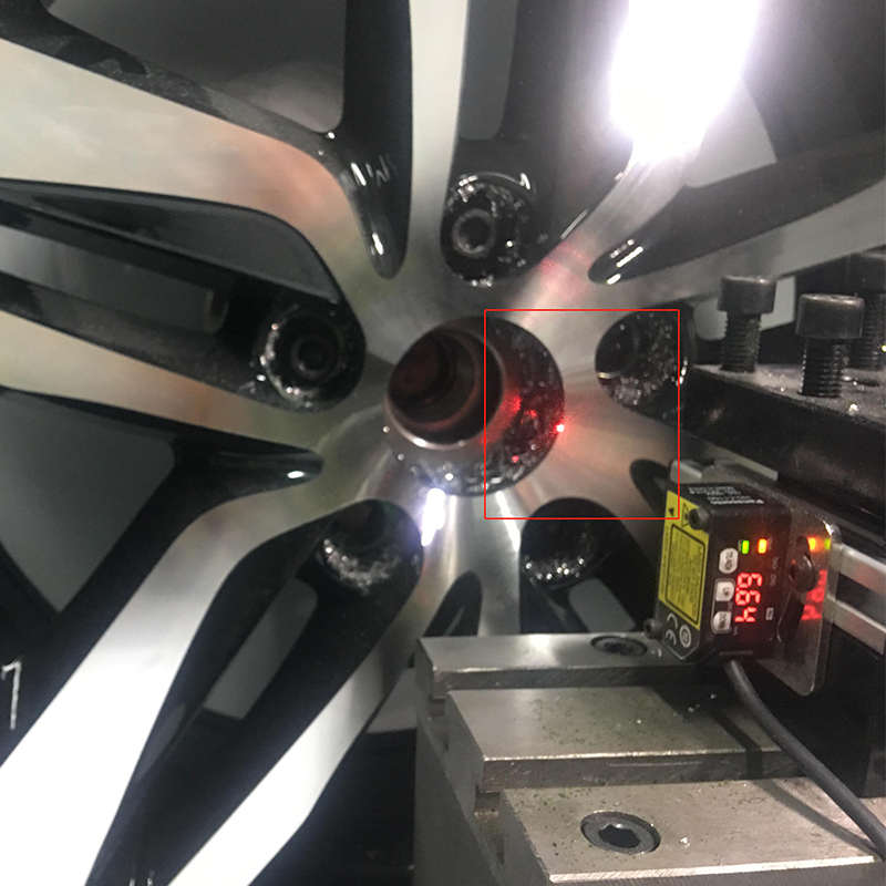 China Gubot hoge precisie en kwaliteit gebruik de beste onderdelen CNC wiel diamond cut machine/wiel draaibank machine