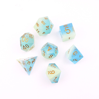 Ensemble de dés personnalisés au design coloré et mignon, ensemble de dés polyédriques en résine pour D&D et RPG