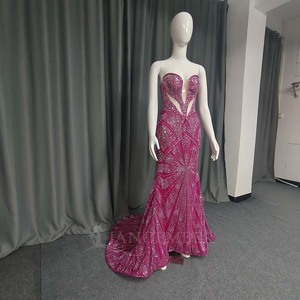 ANY234 Vestido de Fiesta Largo hasta el Suelo con Estampado, Cintura Natural, Apliques de Cuentas de Cristal y Escote Corazón en Color Fucsia Sexy - Product Image 1