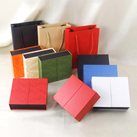 Boîte cadeau magnétique à rabat imprimée de motifs floraux vintage, écologique, réutilisable, en carton rigide multicolore, emballage pliable personnalisé