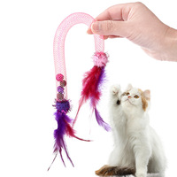 Jouet pour chat en tube de maille vert et jaune avec billes roulantes, pompons scintillants, plumes naturelles, double extrémité, interactif, pour chaton, à faire jouer soi-même