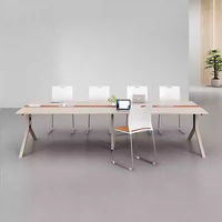 Table de conférence de bureau simple et moderne, longue et rectangulaire, pour négociations, formations et réunions, avec chaises pour bureau
