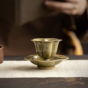 Juego de Taza y Platillo de Cerámica China Tradicional, Forma Irregular, para Té de la Tarde, Origen Dehua - Product Image 2