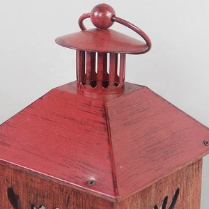 Farol de madera hueca con parte superior de <span class=keywords><strong>METAL</strong></span> roja colgante, LED de plástico VOTIVE INSIDE, para decoración de Navidad - Product Image 4