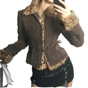 Abrigo Retro Americano de Piel Sintética con Parches, Cuello Vuelto, Botones de Cuerno, Ajuste en la Cintura, Estilo Urbano, Cortavientos, para Otoño e Invierno - Product Image 3