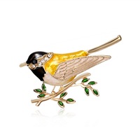 Bros Pin Burung Enamel Wanita, Berhias Berlian Imitasi, Lucu, Hewan Burung yang Sedang Terbang, untuk Syal, Gaun, Mantel, Kerah, Hadiah