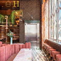 Tables et chaises faciles à nettoyer personnalisées pour la décoration de restaurant Conception de comptoir de café de style rose d'hôtel et de restaurant