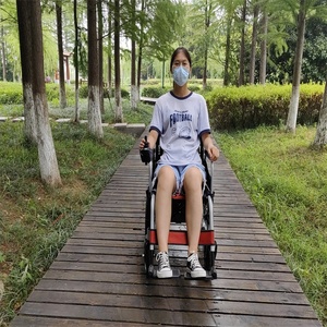 Silla de ruedas para niños con conmutación de embrague eléctrico manual con controlador y batería - Product Image 6