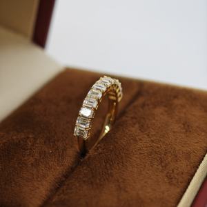 Anillo de Diamante Cultivado en Laboratorio de Oro Sólido de 18K de UM Jewelry, Certificado por NGTC, Engaste de Bisel, Personalizable, para Uso Diario, Fiestas y Aniversarios - Product Image 4