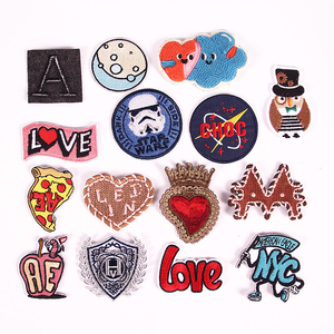 Toptan pembe Cowgirl batı demir on Trendy küçük işlemeli yama özel nakış Logo yamalar için kamyon şoförü şapkaları giyim - Product Image 4