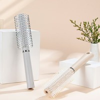 Massage du cuir chevelu coiffure antistatique arrondi non-chute peigne à dents prise confortable hommes femmes maison rouleau peigne