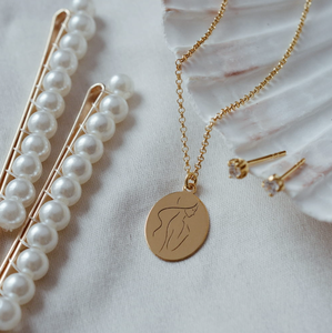 Inspirieren Sie Schmuck Einzigartige Medaillon Wunderbare Medaille Gravierte Weibliche Skulptur Abstrakte Silhouetten Anhänger Halskette Für Frauen Geschenk