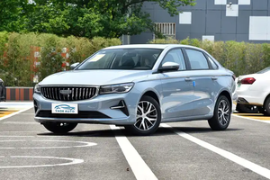 รถยนต์มือสอง Geely Emgrand L <span class=keywords><strong>Hi</strong></span>.p ปี 2025 เครื่องยนต์เบนซิน เกียร์ออโต้ ราคาประหยัด รถสำหรับผู้ใหญ่ รถอัจฉริยะ ราคาถูก - Product Image 2