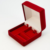 Boîte de rangement pour bijoux du fabricant, en velours floqué, carrée, à double compartiment, avec couvercle rabattable, compacte, rouge, verte, marine, fabriquée en Chine pour la vente au détail