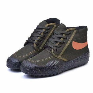 รองเท้าบูทผ้าใบหุ้มข้อสูงสำหรับผู้ชาย ระบายอากาศได้ดี กันลื่น หัวมน ส้นเตี้ย เหมาะสำหรับใส่ทำงาน ฤดูใบไม้ผลิ ฤดูใบไม้ร่วง และกิจกรรมกลางแจ้ง - Product Image 1