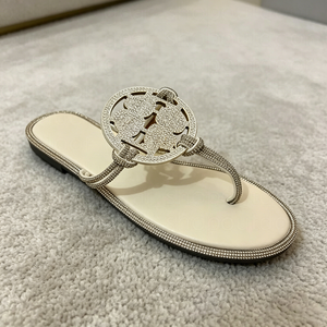 High Quality Luxury Full Diamond Hollow Women's Flip Flops Thin Double Diamond Strap <b>Clip</b> Toe Design Anti-Slip Breathable Summer - Product Image 4