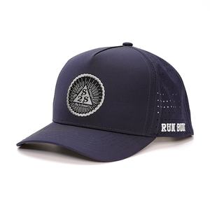 Gorra Snapback Premium de 6 Paneles con Orificios Cortados a Láser, Gorras Personalizadas de Alto Rendimiento - Product Image 2