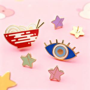 เข็มกลัดอนิเมะแบบกำหนดเองเพื่อการส่งเสริมการขาย เข็มกลัดเคลือบแข็งแบบขายส่ง ออกแบบเข็มกลัดโลหะ อุปกรณ์ตกแต่งเสื้อผ้าและหมวก - Product Image 6