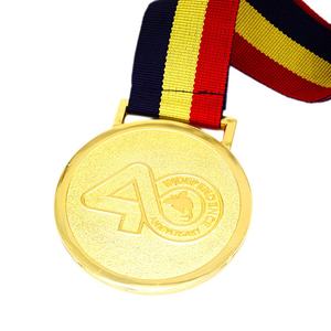 Medallas Deportivas Personalizadas de Hierro Chapadas en Oro para Campeonatos de Boxeo, Ciclismo, Ajedrez y Artes Marciales, al por Mayor y a Bajo Precio - Product Image 4