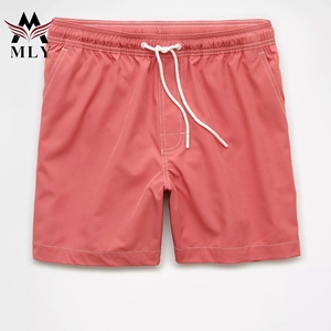 Maillot de bain personnalisé dés à imprimé coloré Maillots de bain Shorts de plage pour hommes Shorts de bain à sublimation - Product Image 3