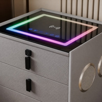 Lemari Samping Tempat Tidur RGB Pintar dengan Pengisian Daya Nirkabel, Speaker Bluetooth, Bagian Atas Kaca, Tiga Laci, Meja Nakas Kamar Tidur