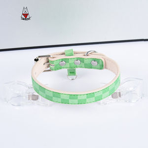 Pu Lederen Hondenhalsband Elegant En Duurzaam Aanpasbare Kleuren Maten Voor Kleine Tot <span class=keywords><strong>Extra</strong></span> Grote Huisdieren Met Elegante Bontdecoratie - Product Image 6