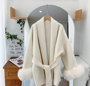 Cappotto Invernale Natalizio da Donna alla Moda in Lana con Pelliccia di Volpe e Cappuccio, Tendenze Giacche da Donna, Lungo Cappotto in Cashmere e Lana con Cintura e Pelliccia - Product Image 3