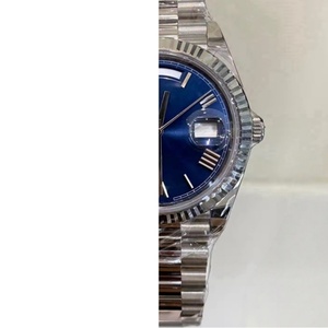 Reloj automático con esfera azul de 41 mm y números romanos, reloj de vestir para hombre con bisel estriado de oro blanco - Product Image 2