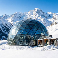 Tente Dôme en Verre, Hébergement de Luxe, Écotourisme, Immersion dans la Nature, Tente de Luxe, Vues Panoramiques, Tente Dôme Géodésique Écologique