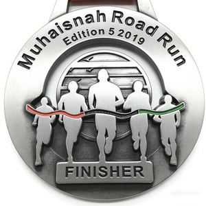 Médailles creuses personnalisées sur mesure pour fournisseur depuis 15 ans, médailles de marathon 3D personnalisées, médailles de sport en métal pour les gagnants de la course à pied, pas de stock - Product Image 2