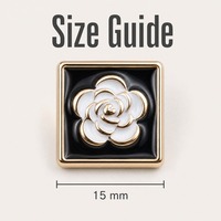 Kancing Logam Camellia Persegi, Bahan Alloy, Dasar Putih, Bunga Hitam, 15mm, untuk Sweater, Mantel, Cardigan