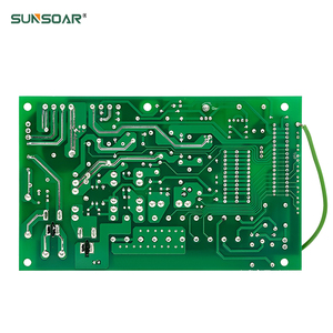 Carte de circuit imprimé multicouche verte avec relais et connecteurs pour applications de contrôle industriel - Product Image 2