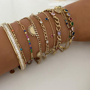 Bracelet classique en acier inoxydable avec motif géométrique et zircon noir en or 18 carats pour anniversaire - Product Image 1