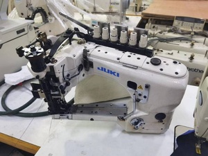 Equipo Necesario para la Producción <span class=keywords><strong>de</strong></span> Jeans con Máquina <span class=keywords><strong>de</strong></span> <span class=keywords><strong>Coser</strong></span> <span class=keywords><strong>de</strong></span> Tres Agujas y Brazo Curvo <span class=keywords><strong>de</strong></span> <span class=keywords><strong>Doble</strong></span> Cadena 35800dn / DR - Product Image 6