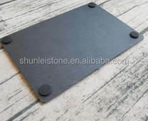 Assiette de chargeur en <span class=keywords><strong>ardoise</strong></span> noire à bord naturel, design rond <span class=keywords><strong>pour</strong></span> le dîner élégant Fabriqué à la main à partir de pierre naturelle - Product Image 5