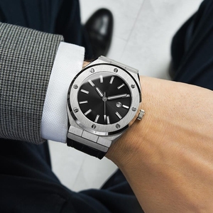 Directo del fabricante superventas OEM personalizado reloj de marca de lujo para hombre con correa de cuero genuino U1901