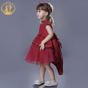 ¡Envío GRATUITO! Vestido de satén bordado con cuentas para niños, caftán rojo vino, cola larga, volantes, alta calidad, hecho a mano