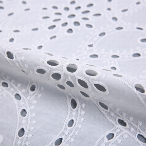 Nuevo diseño simple todo suave ojal <span class=keywords><strong>de</strong></span> <span class=keywords><strong>gasa</strong></span> <span class=keywords><strong>de</strong></span> algodón bordado tela para prendas <span class=keywords><strong>de</strong></span> vestir - Product Image 1