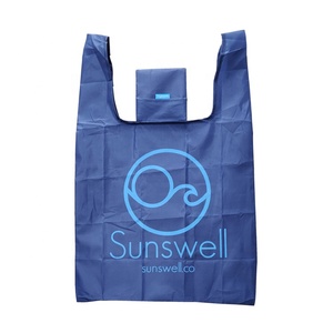 Logotipo personalizado Impresso Portátil Reutilizável <span class=keywords><strong>Nylon</strong></span> Poliéster Dobrável Sacola Promocional Portátil Saco De Compras - Product Image 4