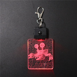 Smart black base mini <span class=keywords><strong>lampada</strong></span> led portachiavi acrilico 7 colori stampa <span class=keywords><strong>lampada</strong></span> opzionale piccolo regalo <span class=keywords><strong>per</strong></span> <span class=keywords><strong>bambini</strong></span> - Product Image 3