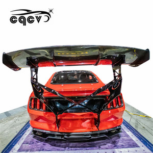 Kit carrosserie large pour Ford Mustang en style robot pare-chocs avant lèvre avant lèvre arrière jupes latérales aile d'aile spoiler capot pièces de réglage