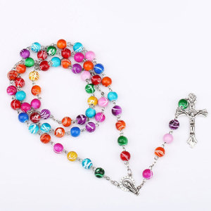 Colgante Multicolor <span class=keywords><strong>de</strong></span> Cruz religiosa <span class=keywords><strong>de</strong></span> Jesús, collar <span class=keywords><strong>de</strong></span> acrílico con cuentas <span class=keywords><strong>de</strong></span> <span class=keywords><strong>Rosario</strong></span>, <span class=keywords><strong>2022</strong></span> - Product Image 4