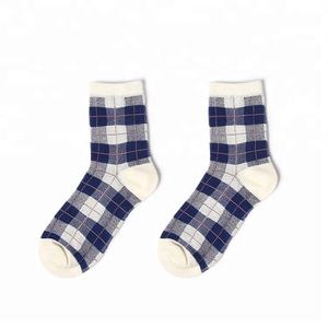 Européenne Populaire <span class=keywords><strong>treillis</strong></span> impression respirant Mode Personnalisé Coton Hommes Chaussettes - Product Image 2