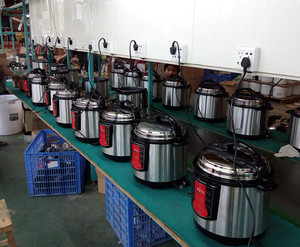Olla <span class=keywords><strong>Arrocera</strong></span> Eléctrica Multiusos de Acero Inoxidable con Capa de Vapor, Olla Interior Antiadherente, Taza Medidora y Paleta, Capacidad de 4L/5L - Product Image 6