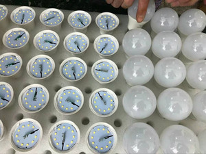 7 w e27 <span class=keywords><strong>base</strong></span> 220 v LED lumière b22 conducteur 3 w 5 w 9 watts 12 w 15 w 18 w a60 plastique skd LED pièces d'ampoule logement - Product Image 6